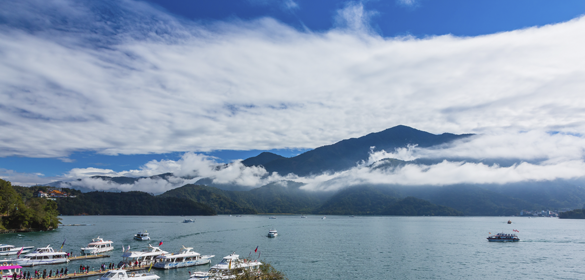 日月潭の風景